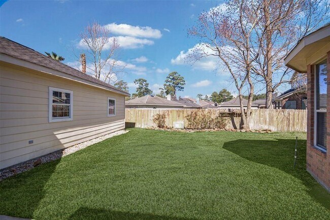 Building Photo - 214 Spring Lakes Haven