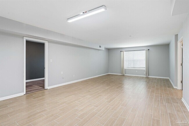 Building Photo - 3066 Rosa Del Villa Dr