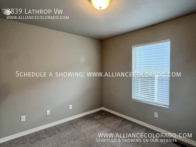 Building Photo - 7839 Lathrop Vw
