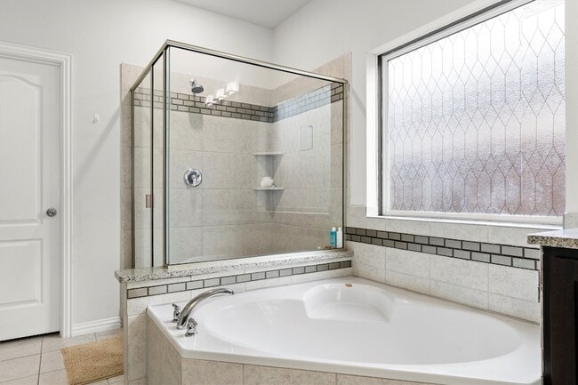 Building Photo - 1610 Temperance Wy