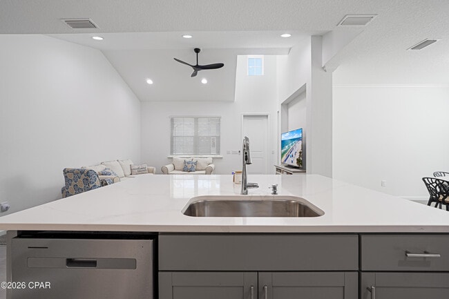 Building Photo - 8746 Sand dollar Dr