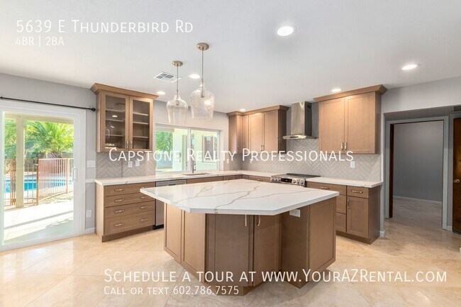 Building Photo - 5639 E Thunderbird Rd