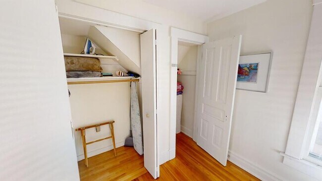 Building Photo - 618 S Ashley St