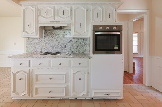 Building Photo - 6809 Fawn Valley Pl