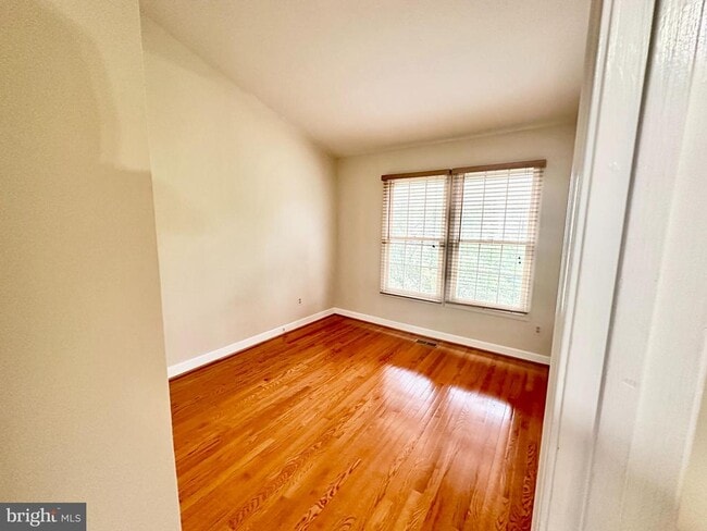 Building Photo - 6304 Crooked Oak Ln