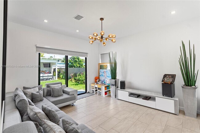 Building Photo - 10925 SW 218th Terrace