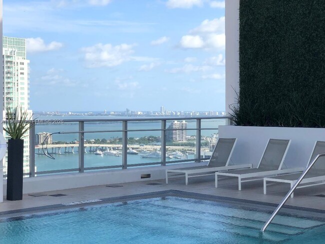 Building Photo - 151 SE 1st St