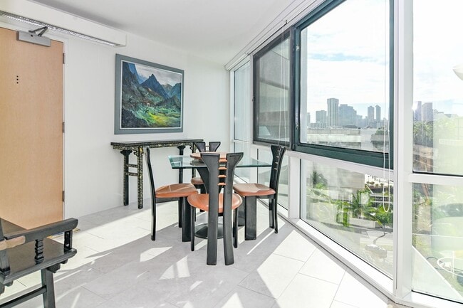 Building Photo - Fully Furnished and Spacious 2 Bedroom 2 Bath - OCEAN VIEW!