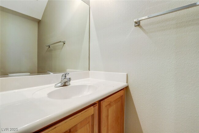 Building Photo - 1172 Drowsy Water Ct