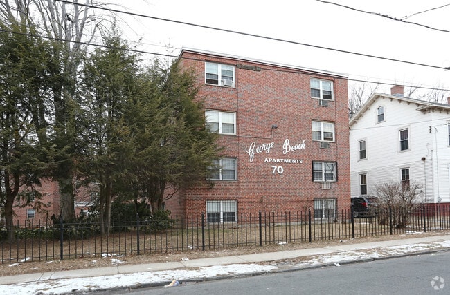 Building Photo - George Beach Apartments