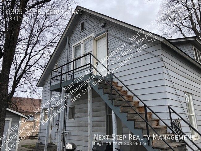 Building Photo - 1305 S Denver Ave