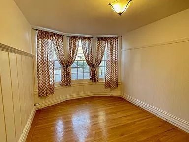 Building Photo - "Charming 2-Bed, 2-Bath Haven in the Heart of San Francisco!"