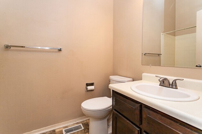 Building Photo - 6853 Mountain Top Ln