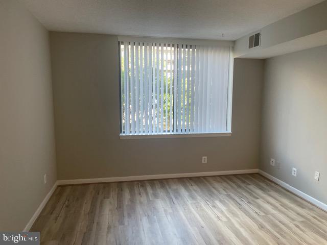 Building Photo - 3709 S George Mason Dr