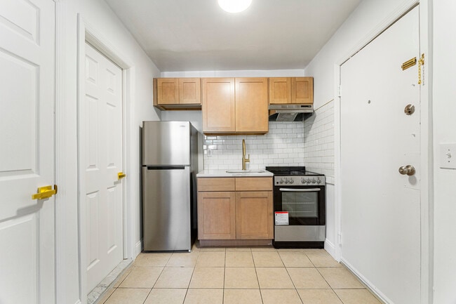 Building Photo - 296 Eastern Pkwy