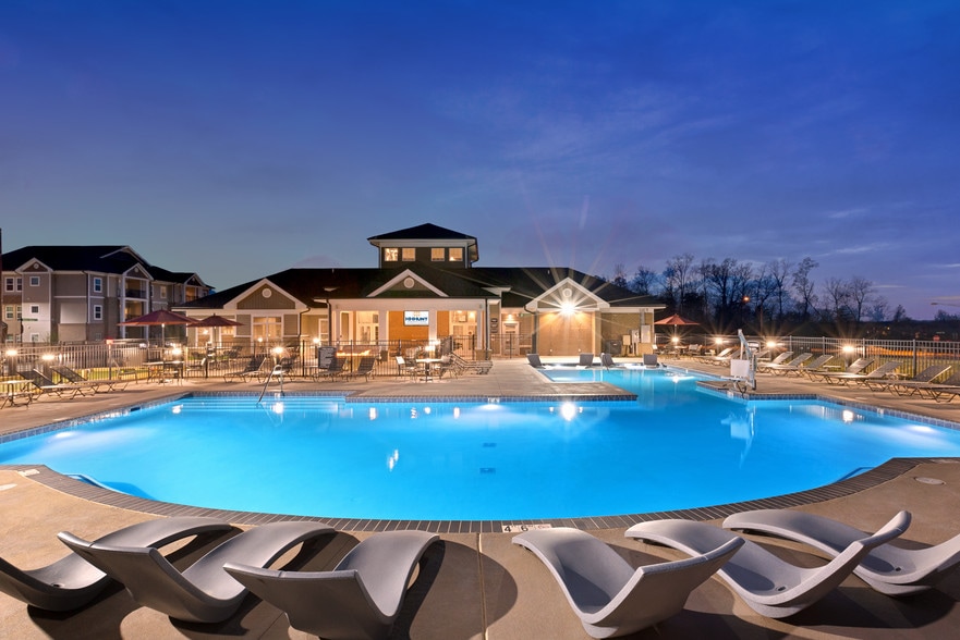 Swimming Pool - Abberly Avera