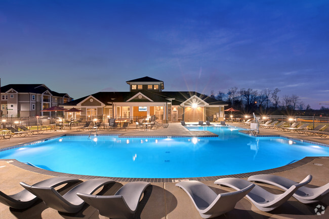 Swimming Pool - Abberly Avera Apartment Homes