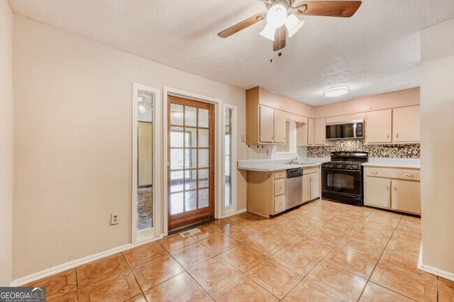 Building Photo - 3160 Kipling Dr