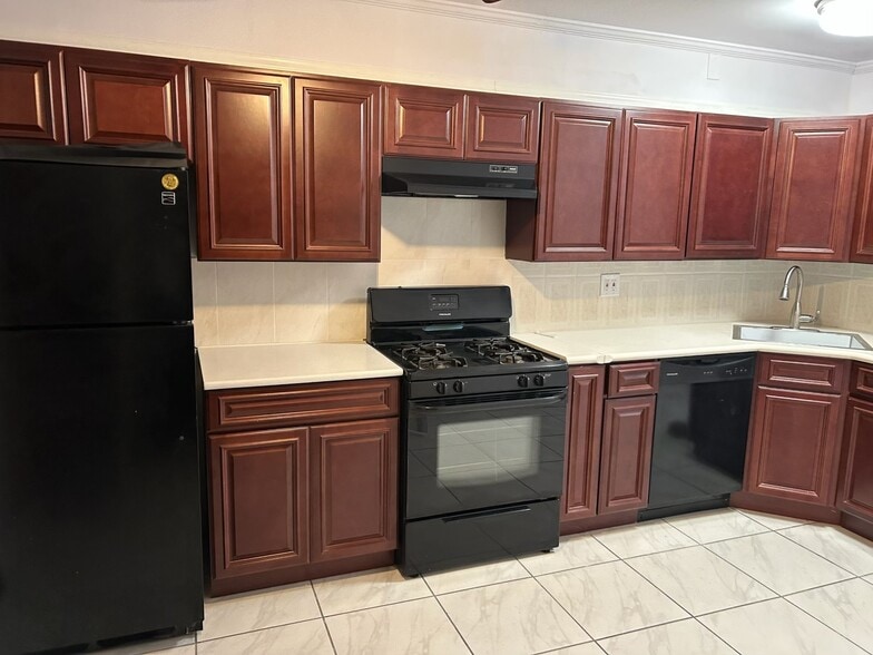 Primary Photo - 5306 Avenue H