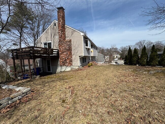 Building Photo - 15 Curlew St