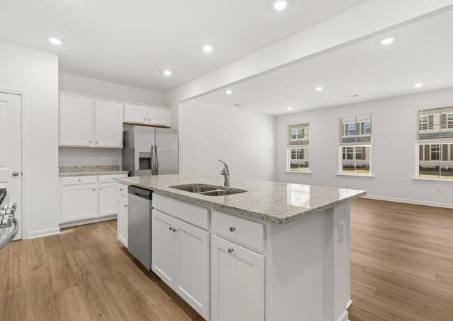 Building Photo - 108 Smithwood Dr