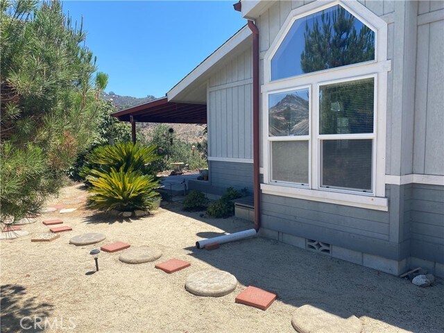 Building Photo - 2445 Helen Rd