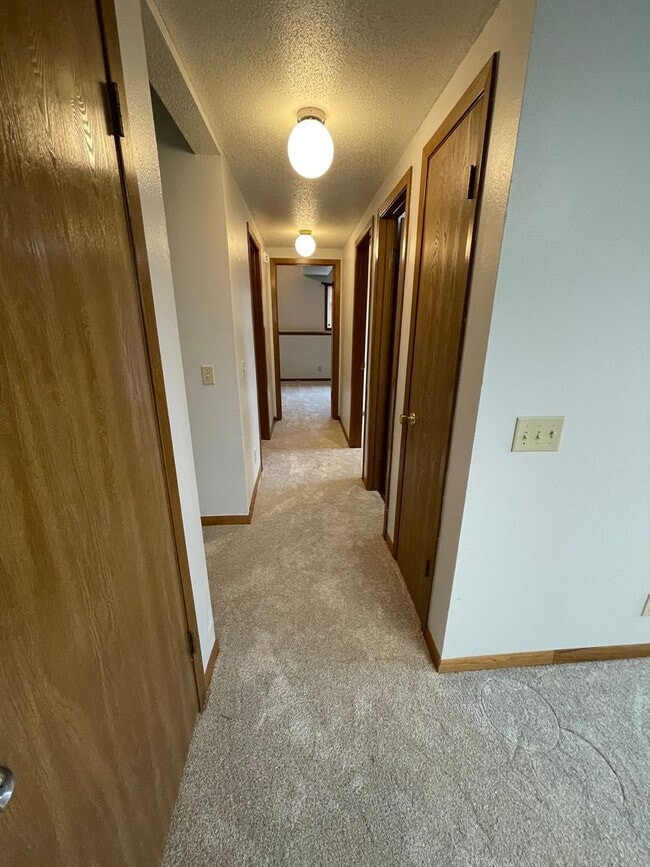Building Photo - * LIMITED-TIME: $750 Move-In Credit * 4 Bedroom, 2 Bath Home for Rent
