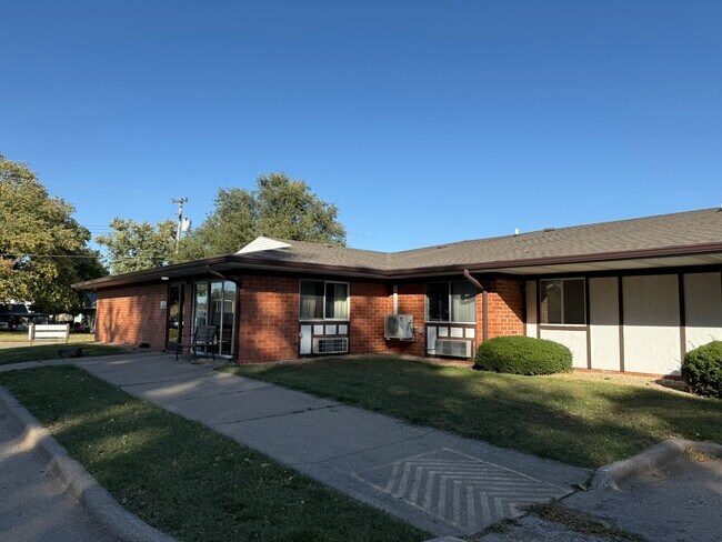 Building Photo - 500 S 3rd Ave