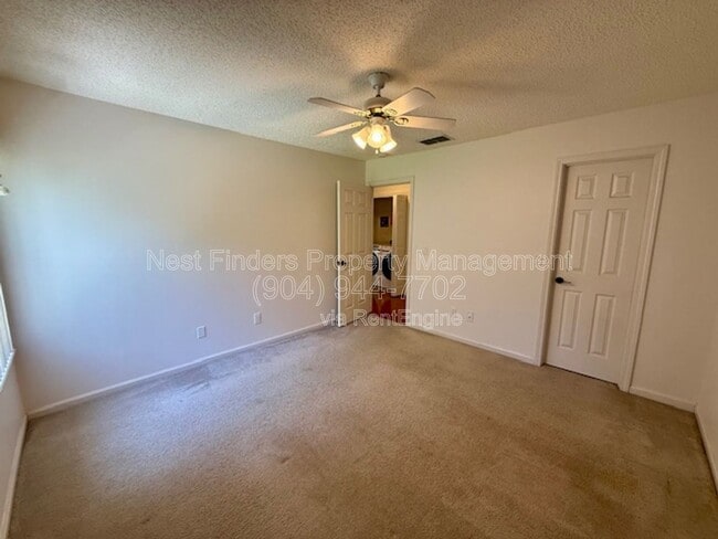 Building Photo - 5524 Hidden Ridge Dr