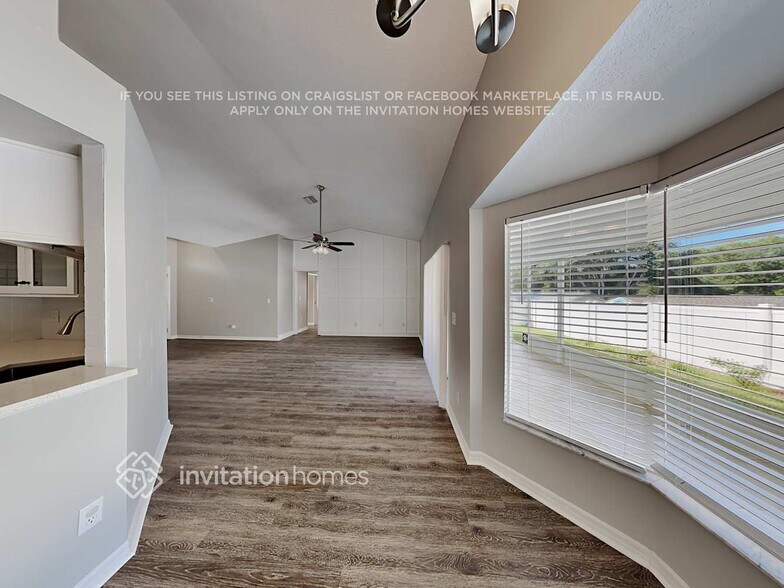 Building Photo - 2330 Tioga Dr
