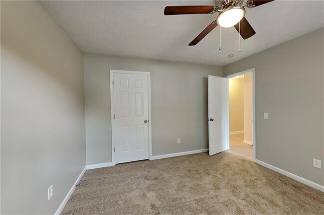 Building Photo - 1721 Omie Way
