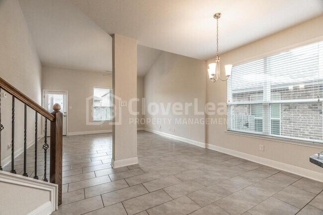 Building Photo - 6038 Akin Cir