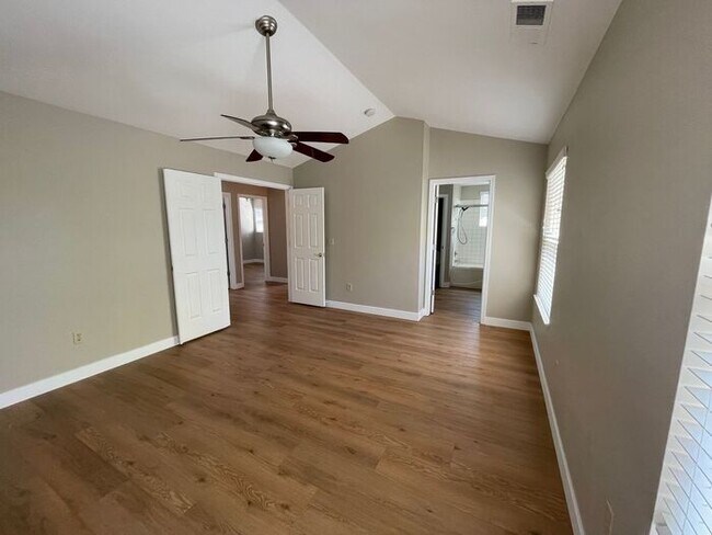 Building Photo - 4458 Highplains Dr