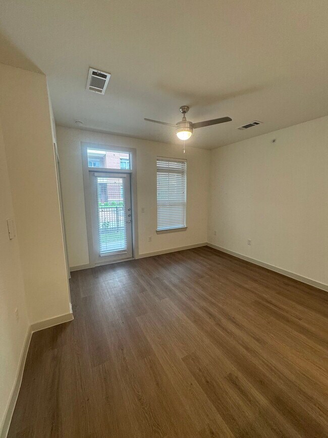 Building Photo - 4465 S Preston Rd