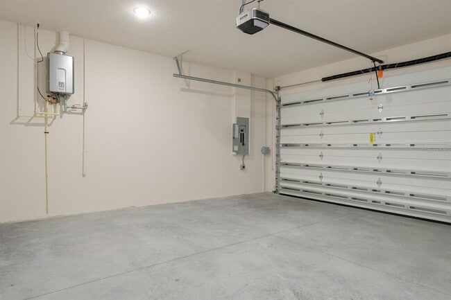 Building Photo - 408 Finn Wy