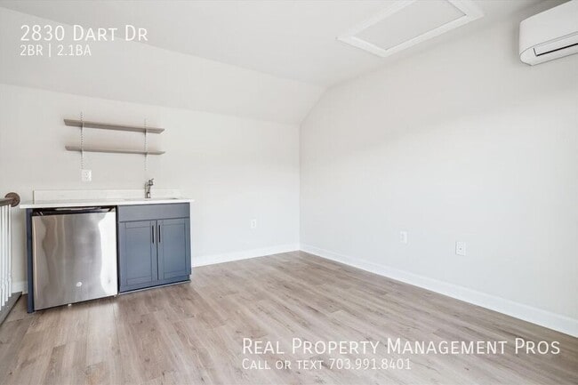 Building Photo - 2830 Dart Dr