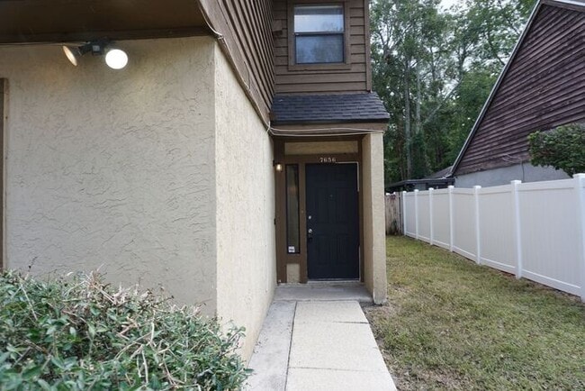 Primary Photo - 2 Bed 2 Bath Townhouse
