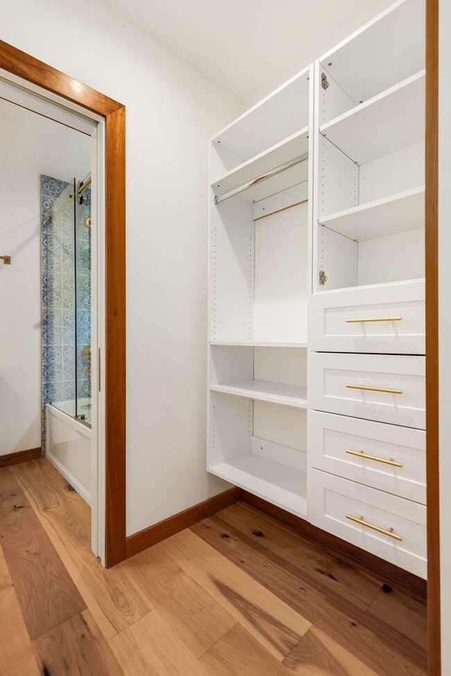 Building Photo - Updated 4 Bedroom North Capitol Hill Craftsman