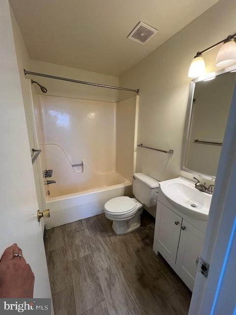 Building Photo - 51 Depaul St