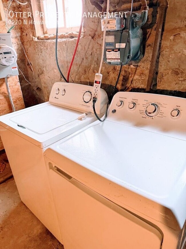 Building Photo - 2220 N Howard St