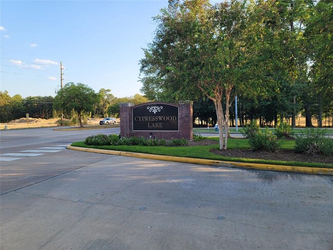 Building Photo - 19922 Cypresswood Square