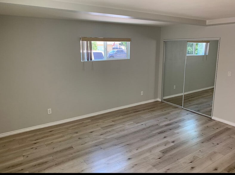 Building Photo - 7104 Yarmouth Ave