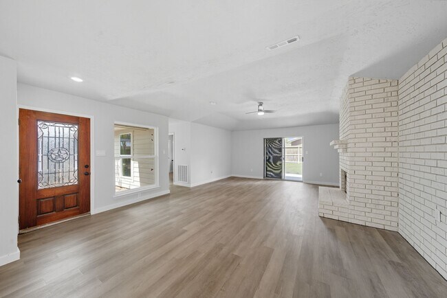 Building Photo - 12414 Aste Ln