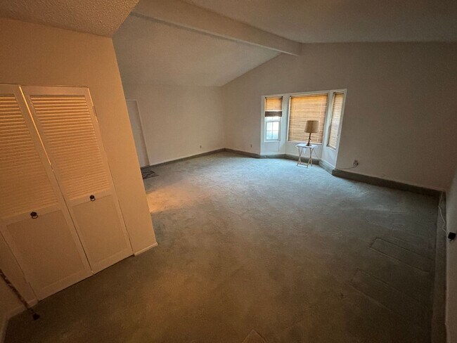 Building Photo - 18930 Tenderfoot Trail Rd