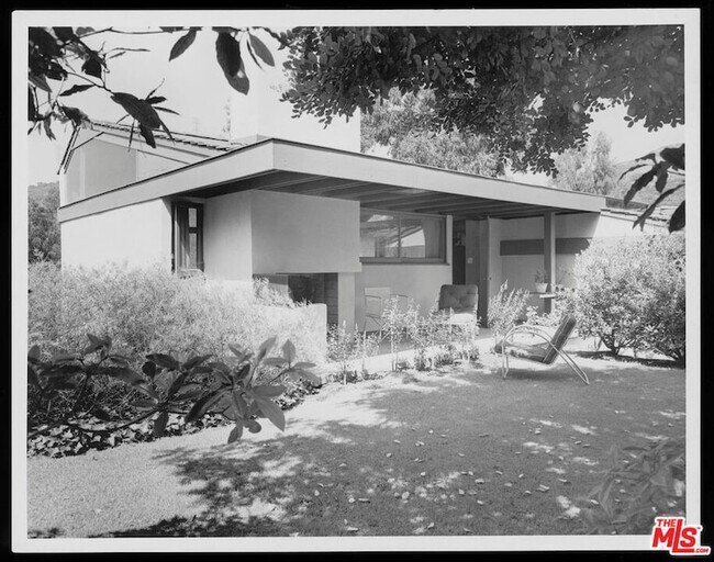 Building Photo - 2764 Outpost Dr