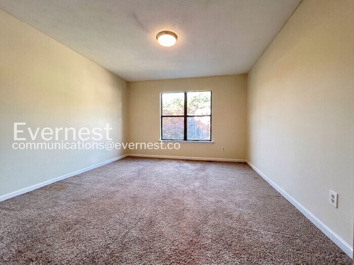 Building Photo - 1174 Ridgecrest Ln SE