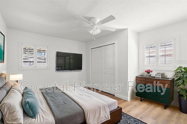 Building Photo - 6710 S Cortez Ave