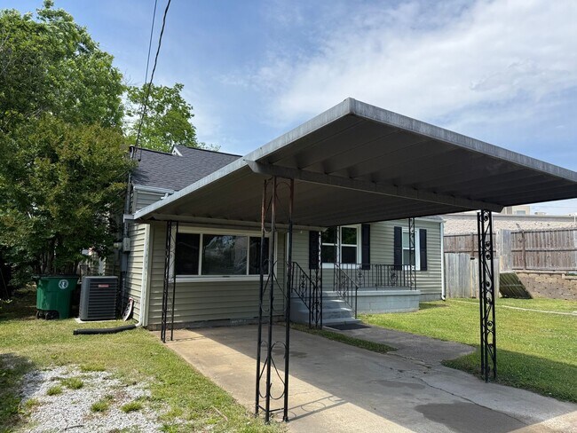 Building Photo - 1505 Turman St Chattanooga