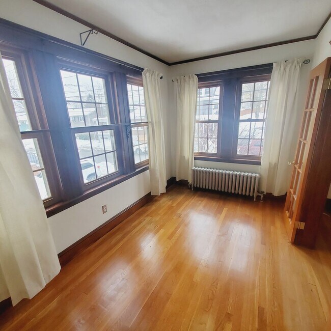 Building Photo - Charming Roslindale 2 Bd 1 Bath w Garage and Green Space