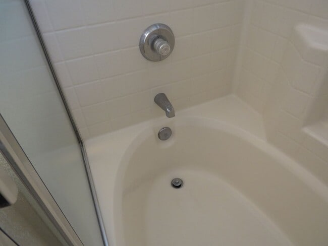 Building Photo - Beautiful River Oaks Single Story Corner Home Near Taylor Elementary School